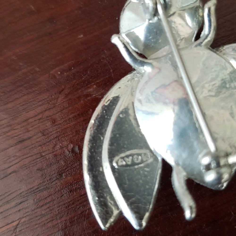 Avon Buzz Bee Brooch Pin